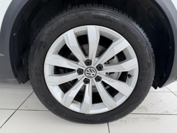 Photo 25 du bon plan VOLKSWAGEN T-Roc 1.5 TSI EVO 150ch Carat DSG7 S&S occasion à 22900 €