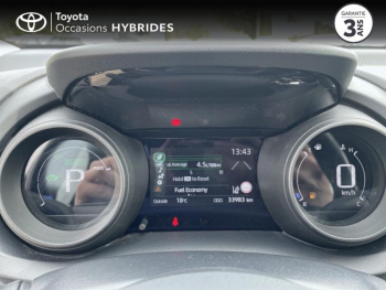 Photo 14 du bon plan TOYOTA Yaris 116h Design 5p MY22 occasion à 18990 €