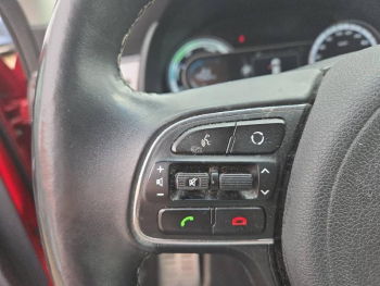 Photo 15 du bon plan KIA Niro 1.6 GDi 105ch ISG + Ã©lectrique 43.5ch Design DCT6 occasion à 16650 €