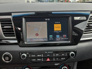 Photo 18 du bon plan KIA Niro 1.6 GDi 105ch ISG + Ã©lectrique 43.5ch Design DCT6 occasion à 16650 €
