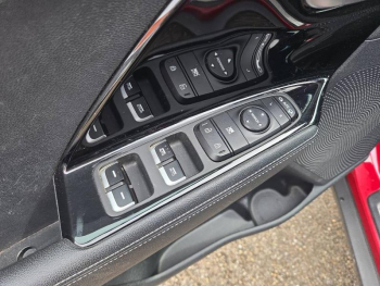 Photo 20 du bon plan KIA Niro 1.6 GDi 105ch ISG + Ã©lectrique 43.5ch Design DCT6 occasion à 16650 €