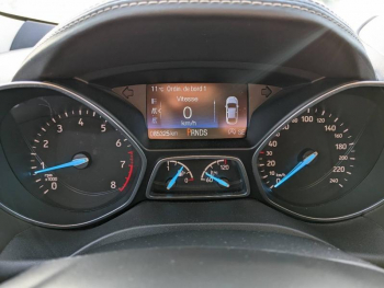 Photo 9 du bon plan FORD Kuga 1.5 Flexifuel-E85 150ch Stop&Start Vignale 4x2 BVA Euro6.2 occasion à 18990 €