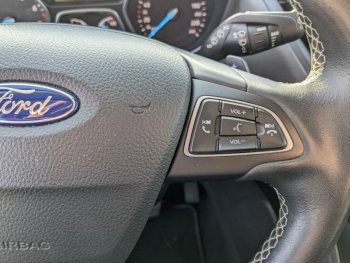 Photo 16 du bon plan FORD Kuga 1.5 Flexifuel-E85 150ch Stop&Start Vignale 4x2 BVA Euro6.2 occasion à 18990 €