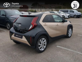 Photo 18 du bon plan TOYOTA Aygo X 1.0 VVT-i 72ch Design occasion à 12980 €
