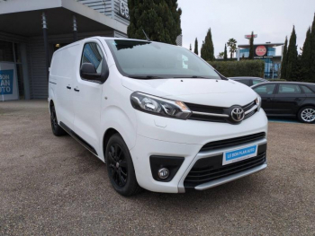 Photo 2 du bon plan TOYOTA ProAce VUL Medium 2.0 D-4D 180 Black Edition BVA MY20 occasion à 19990 €