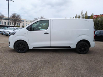 Photo 6 du bon plan TOYOTA ProAce VUL Medium 2.0 D-4D 180 Black Edition BVA MY20 occasion à 19990 €