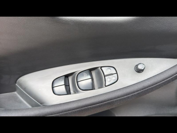 Photo 15 du bon plan NISSAN Leaf 150ch 40kWh Acenta 22 occasion à 12890 €