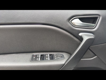 Photo 15 du bon plan RENAULT Captur 1.3 TCe 160ch FAP Intens EDC -21 occasion à 17490 €