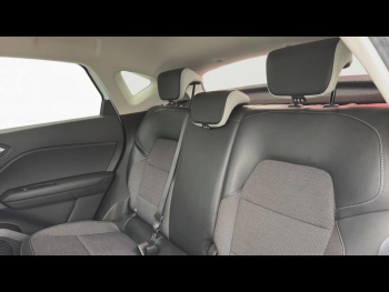 Photo 27 du bon plan RENAULT Captur 1.3 TCe 160ch FAP Intens EDC -21 occasion à 17490 €