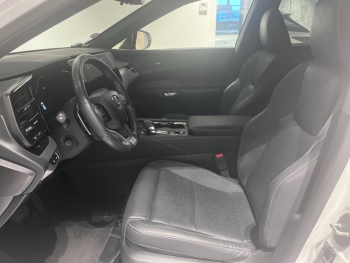 Photo 7 du bon plan LEXUS RX 450h+ Executive 4WD occasion à 69490 €