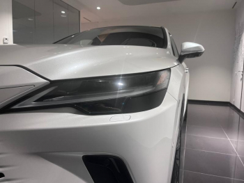 Photo 17 du bon plan LEXUS RX 450h+ Executive 4WD occasion à 69490 €