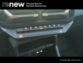 Photo 26 du bon plan DACIA Duster 1.8 hybrid 155ch Extreme occasion à 28300 €