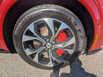 Photo 9 du bon plan FORD Mustang Mach-E 351ch Extended Range 99kWh First Edition occasion à 34790 €