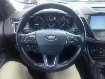 Photo 5 du bon plan FORD Kuga 1.5 TDCi 120ch Stop&Start Titanium Business 4x2 Powershift occasion à 16900 €