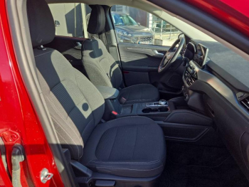 Photo 10 du bon plan FORD Kuga 2.5 Duratec 190ch FHEV E85 Titanium BVA occasion à 24790 €