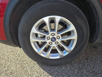 Photo 27 du bon plan FORD Kuga 2.5 Duratec 190ch FHEV E85 Titanium BVA occasion à 24790 €