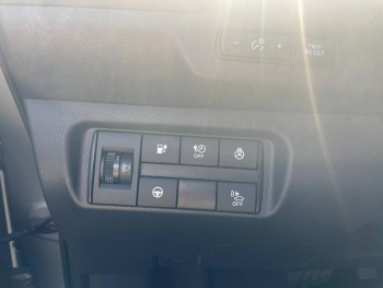 Photo 18 du bon plan NISSAN Leaf 150ch 40kWh Tekna 21.5 occasion à 15990 €