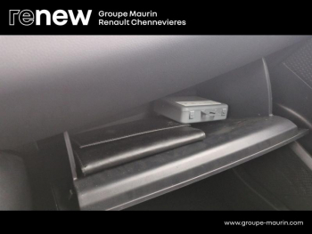 Photo 26 du bon plan TOYOTA C-HR 122h Dynamic 2WD E-CVT RC18 occasion à 18990 €