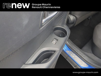 Photo 27 du bon plan TOYOTA C-HR 122h Dynamic 2WD E-CVT RC18 occasion à 18990 €