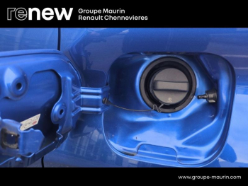 Photo 29 du bon plan TOYOTA C-HR 122h Dynamic 2WD E-CVT RC18 occasion à 18990 €