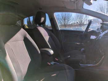 Photo 14 du bon plan FORD Fiesta 1.0 EcoBoost 100ch Stop&Start Titanium 5p occasion à 7990 €