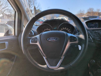 Photo 22 du bon plan FORD Fiesta 1.0 EcoBoost 100ch Stop&Start Titanium 5p occasion à 7990 €