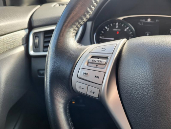 Photo 16 du bon plan NISSAN X-Trail 1.6 dCi 130ch Tekna All-Mode 4x4-i Euro6 7 places occasion à 14990 €