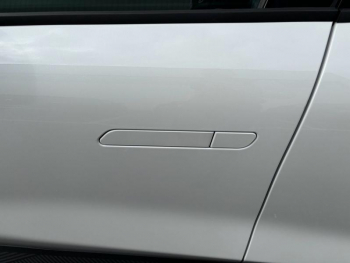 Photo 12 du bon plan RENAULT Scenic E-Tech Electric 220ch Techno option Iconic grande autonomie -25 occasion à 42489 €