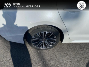 Photo 16 du bon plan TOYOTA Corolla Touring Spt 1.8 140ch Design MY24 occasion à 27990 €