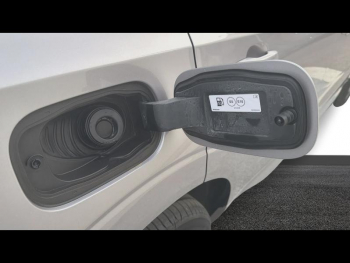 Photo 10 du bon plan VOLVO XC60 T6 Hybride Rechargeable 350ch Plus Style Dark Geartronic 8 AWD occasion à 69500 €