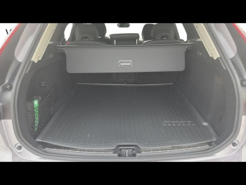 Photo 14 du bon plan VOLVO XC60 T6 Hybride Rechargeable 350ch Plus Style Dark Geartronic 8 AWD occasion à 69500 €