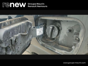 Photo 11 du bon plan RENAULT Captur 1.6 E-Tech hybride rechargeable 160ch Initiale Paris -21 occasion à 18490 €