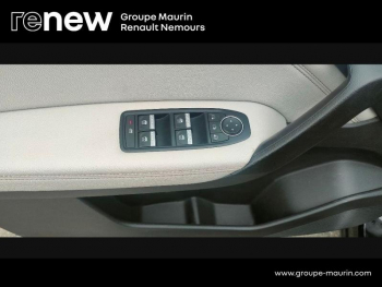 Photo 19 du bon plan RENAULT Captur 1.6 E-Tech hybride rechargeable 160ch Initiale Paris -21 occasion à 18490 €