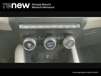 Photo 30 du bon plan RENAULT Captur 1.6 E-Tech hybride rechargeable 160ch Initiale Paris -21 occasion à 18490 €