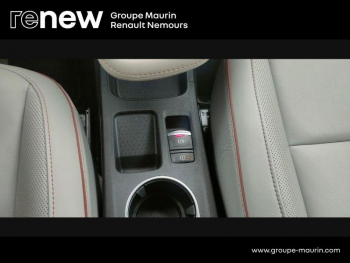 Photo 32 du bon plan RENAULT Captur 1.6 E-Tech hybride rechargeable 160ch Initiale Paris -21 occasion à 18490 €