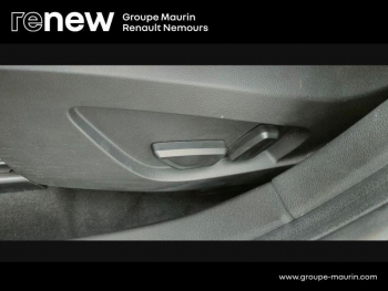 Photo 37 du bon plan RENAULT Captur 1.6 E-Tech hybride rechargeable 160ch Initiale Paris -21 occasion à 18490 €