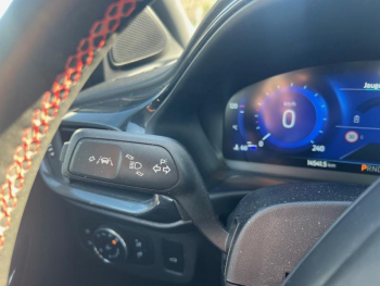 Photo 27 du bon plan FORD Puma 1.0 EcoBoost 125ch S&S mHEV ST-Line Powershift occasion à 21490 €