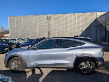 Photo 5 du bon plan FORD Mustang Mach-E 294ch Extended Range 99kWh 7cv occasion à 29900 €