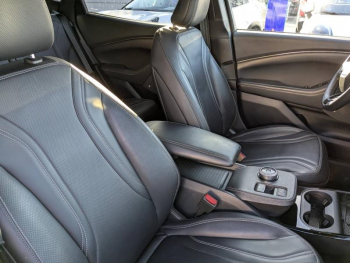 Photo 13 du bon plan FORD Mustang Mach-E 294ch Extended Range 99kWh 7cv occasion à 29900 €