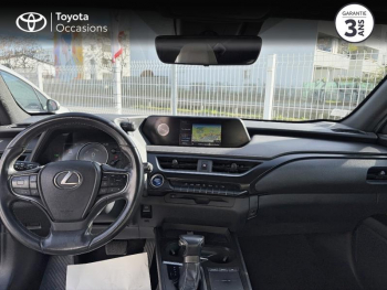 Photo 8 du bon plan LEXUS UX 250h 2WD Pack Confort occasion à 20990 €
