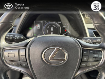 Photo 13 du bon plan LEXUS UX 250h 2WD Pack Confort occasion à 20990 €