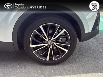 Photo 16 du bon plan TOYOTA C-HR 1.8 Hybride 140ch Collection MY25 occasion à 35990 €