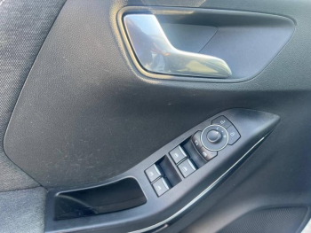 Photo 15 du bon plan FORD Puma 1.0 Flexifuel 125ch S&S mHEV Titanium occasion à 16900 €