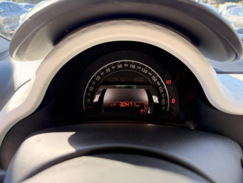 Photo 12 du bon plan RENAULT Twingo 1.0 SCe 75ch Zen - 20 occasion à 10490 €