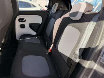 Photo 17 du bon plan RENAULT Twingo 1.0 SCe 75ch Zen - 20 occasion à 10490 €