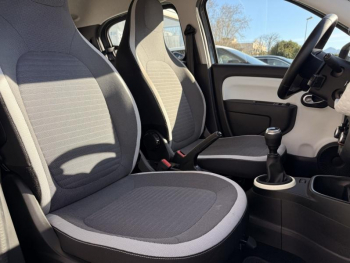 Photo 21 du bon plan RENAULT Twingo 1.0 SCe 75ch Zen - 20 occasion à 10490 €