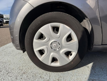 Photo 24 du bon plan RENAULT Twingo 1.0 SCe 75ch Zen - 20 occasion à 10490 €