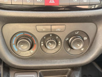 Photo 15 du bon plan FIAT Doblo Cargo VUL 1.6 Multijet 105ch Pack Professional E6 occasion à 10480 €