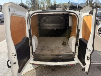 Photo 20 du bon plan FIAT Doblo Cargo VUL 1.6 Multijet 105ch Pack Professional E6 occasion à 10480 €
