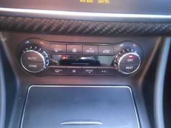 Photo 12 du bon plan MERCEDES-BENZ Classe A 200 d Fascination 7G-DCT occasion à 17590 €